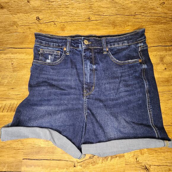 Judy Blue Tummy Control High Waist Stretch Jean shorts size XL - Picture 2 of 7